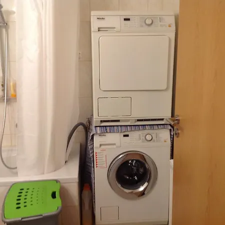 Apartment Am Berg-ferienwohnung Ettal